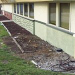 091_top-dress-beds-mulch-3